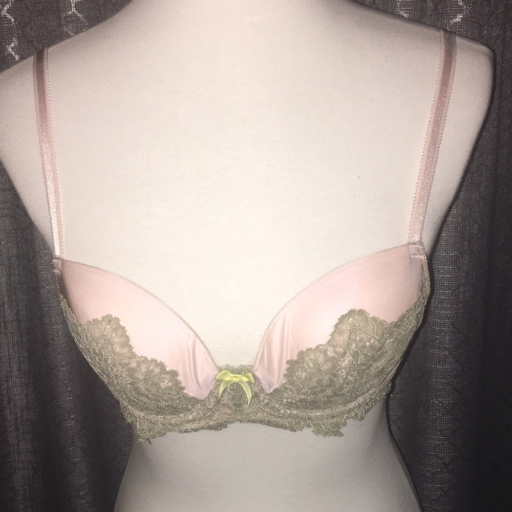 ❤️ Pink and green Victoria secret bra 34 B 🌸